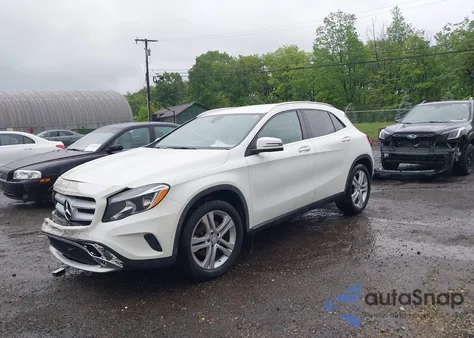 2017 Mercedes-Benz Gla 250 z USA, uszkodzony, nr VIN WDCTG4EB4HJ350354